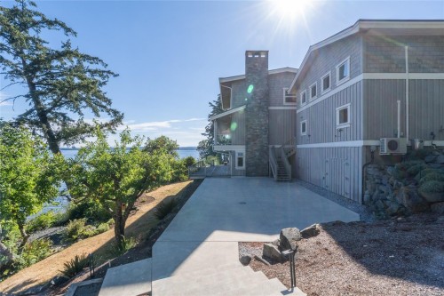 3089 Cook St, Chemainus, BC 