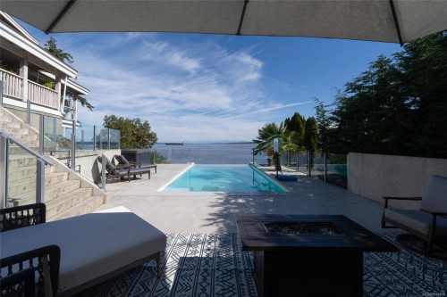 3089 Cook St, Chemainus, BC 