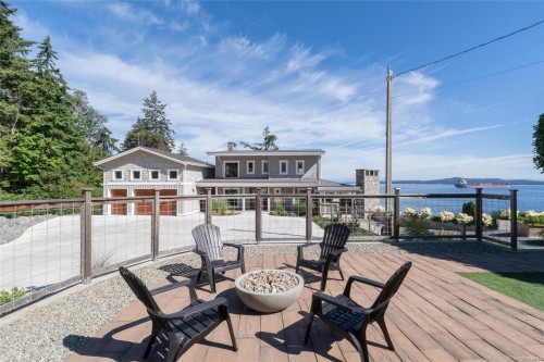 3089 Cook St, Chemainus, BC 