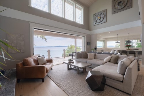 3089 Cook St, Chemainus, BC 