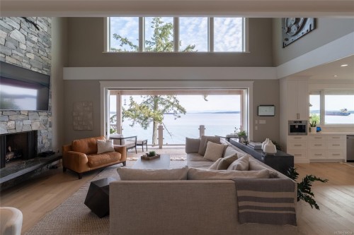 3089 Cook St, Chemainus, BC 