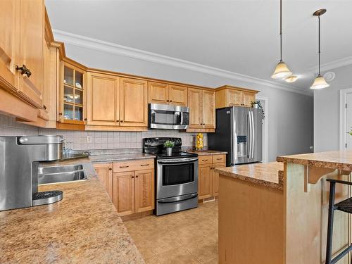 60 Cloverfield Court, Dartmouth, NS - Indoor Photo Showing Kitchen With Double Sink