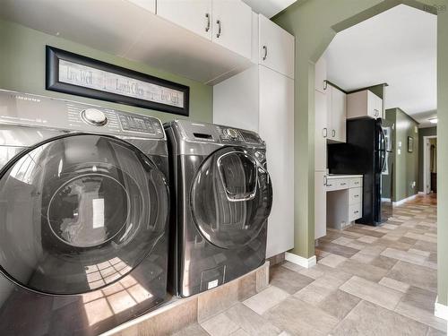 86 Nita Drive, Brookside, NS - Indoor Photo Showing Laundry Room