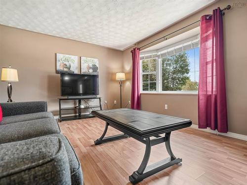 86 Nita Drive, Brookside, NS - Indoor Photo Showing Living Room