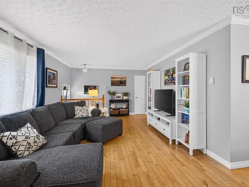 12221 Highway 2, Lower Onslow, NS 