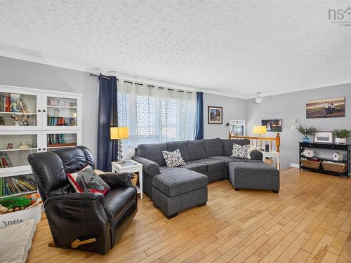 12221 Highway 2, Lower Onslow, NS 