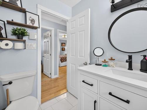 12221 Highway 2, Lower Onslow, NS 