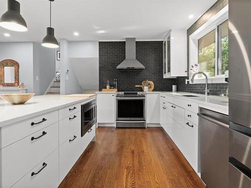 14 Starling Street, Halifax, NS - Indoor Photo Showing Kitchen With Upgraded Kitchen