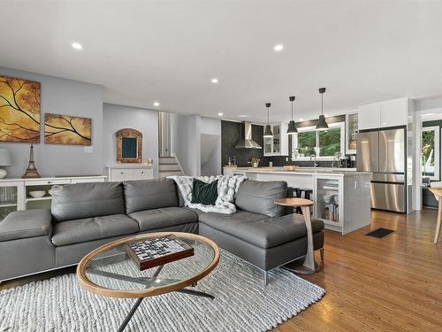 14 Starling Street, Halifax, NS - Indoor Photo Showing Living Room