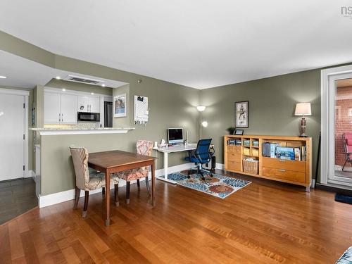 323 45 Vimy Avenue, Halifax, NS - Indoor