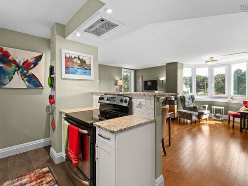 323 45 Vimy Avenue, Halifax, NS - Indoor Photo Showing Kitchen
