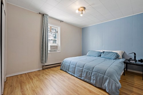 Chambre à coucher - 236 Ch. De L'Aéroport, La Macaza, QC - Indoor Photo Showing Bedroom