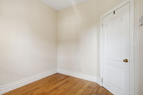 Chambre à coucher - 10 Rue De Carillon, Gatineau (Hull), QC - Indoor Photo Showing Other Room