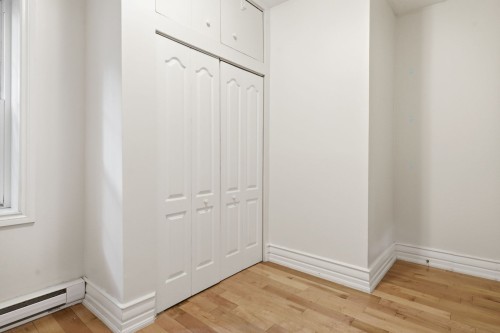Chambre à coucher - 10 Rue De Carillon, Gatineau (Hull), QC - Indoor Photo Showing Other Room