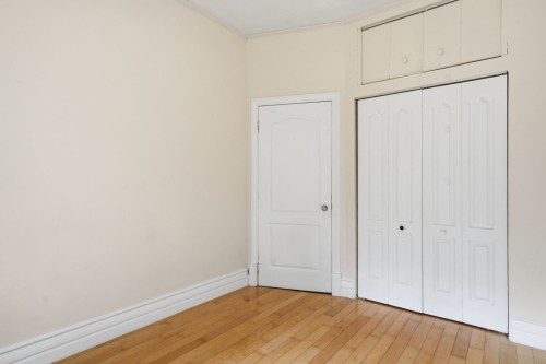 Chambre à coucher principale - 10 Rue De Carillon, Gatineau (Hull), QC - Indoor Photo Showing Other Room