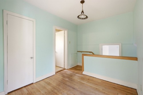 Autre - 24 Av. Jasper, Mont-Royal, QC - Indoor Photo Showing Other Room