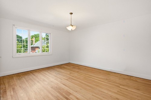 Chambre à coucher - 24 Av. Jasper, Mont-Royal, QC - Indoor Photo Showing Other Room