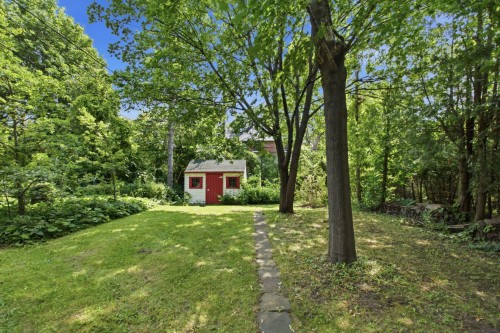 Cour - 24 Av. Jasper, Mont-Royal, QC - Outdoor
