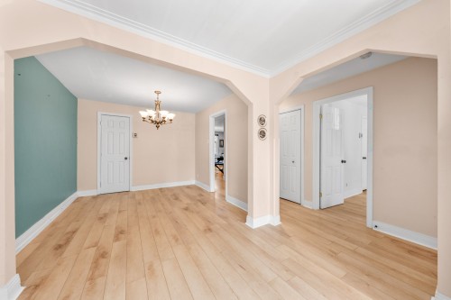 Salon - 7042 Rue Lacroix, Montréal (Le Sud-Ouest), QC - Indoor Photo Showing Other Room