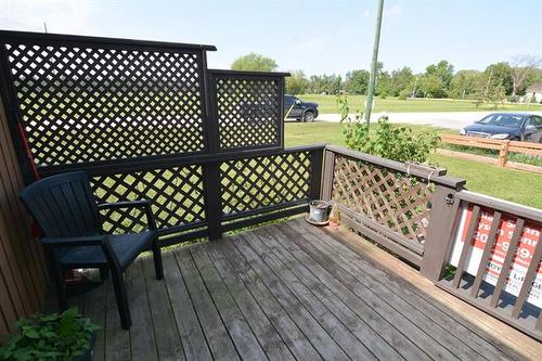 15 Middle Dr, Winnipeg Beach, MB - Outdoor With Deck Patio Veranda
