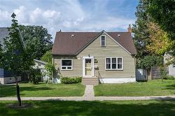 501 McNaughton AVE  Winnipeg, MB R3L 1S5