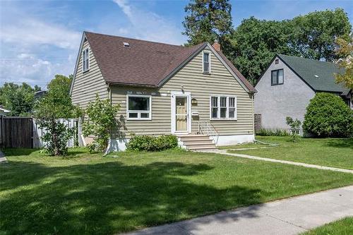 501 Mcnaughton Ave, Winnipeg, MB - Outdoor