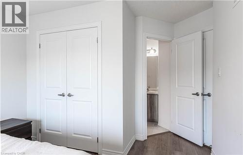 92 Dryden Lane, Hamilton, ON - Indoor Photo Showing Bedroom