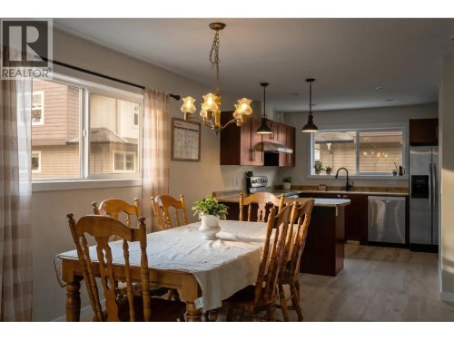 1355 Findlay Road Unit# 133, Kelowna, BC - Indoor Photo Showing Dining Room