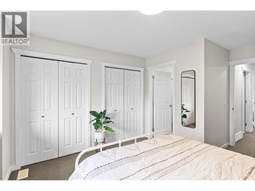 1355 Findlay Road Unit# 133, Kelowna, BC - Indoor Photo Showing Bedroom