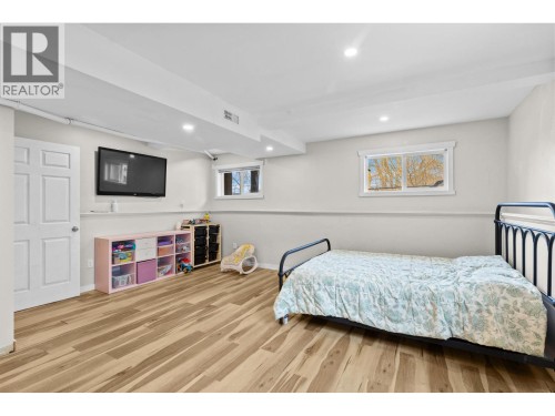 1355 Findlay Road Unit# 133, Kelowna, BC - Indoor Photo Showing Bedroom