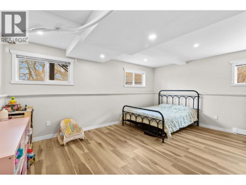 1355 Findlay Road Unit# 133, Kelowna, BC - Indoor Photo Showing Bedroom