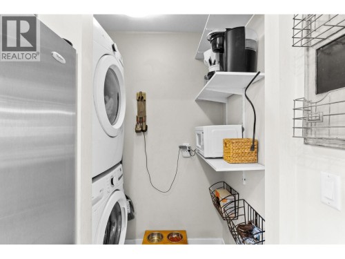 1355 Findlay Road Unit# 133, Kelowna, BC - Indoor Photo Showing Laundry Room