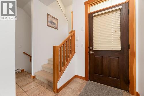 906 6Th Avenue Unit# 1, Invermere, BC - Indoor Photo Showing Other Room