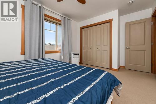 906 6Th Avenue Unit# 1, Invermere, BC - Indoor Photo Showing Bedroom