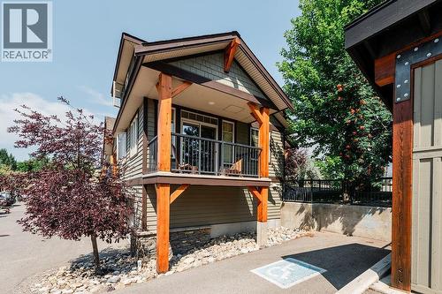 906 6Th Avenue Unit# 1, Invermere, BC - Outdoor