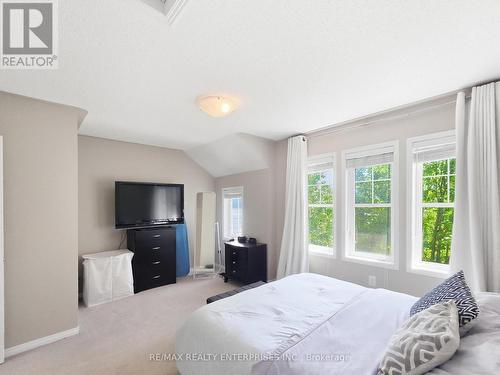 112 Harbourside Drive, Whitby, ON - Indoor Photo Showing Bedroom