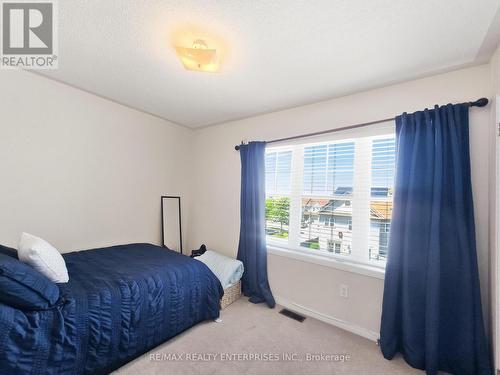 112 Harbourside Drive, Whitby, ON - Indoor Photo Showing Bedroom