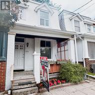 810 OSSINGTON AVENUE Toronto, ON M6G 3V1