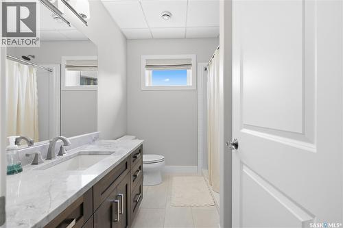 Luxury Vibank Acreage - 13.95 Acres., Vibank, SK - Indoor Photo Showing Bathroom