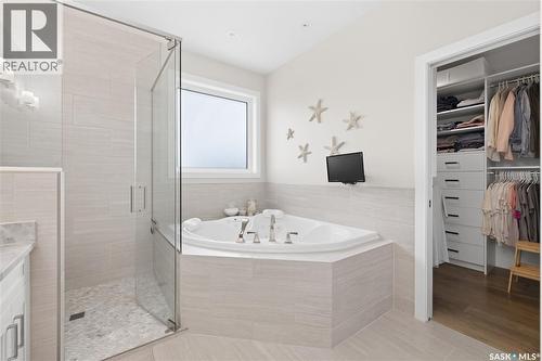 Luxury Vibank Acreage - 13.95 Acres., Vibank, SK - Indoor Photo Showing Bathroom