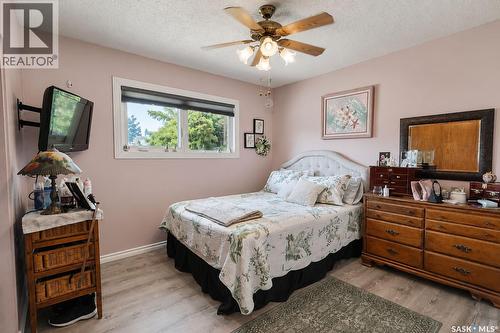 340 28Th Street E, Prince Albert, SK - Indoor Photo Showing Bedroom