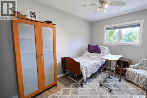 340 28Th Street E, Prince Albert, SK - Indoor Photo Showing Bedroom