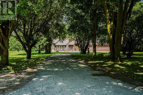 1045 TREMAINE AVENUE S  North Perth, ON N4W 3G9