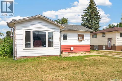 1006 Warner STREET SW  Moose Jaw, SK S6H 5S5