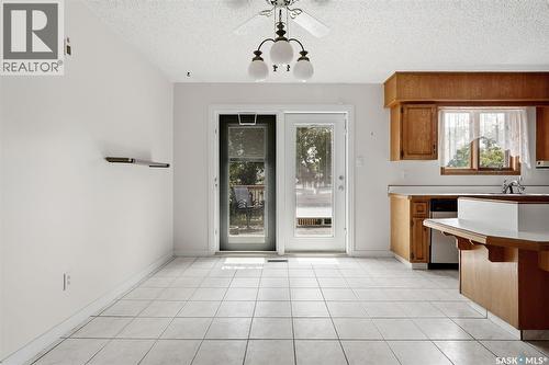 1250 Mcneill Crescent, Regina, SK - Indoor Photo Showing Kitchen