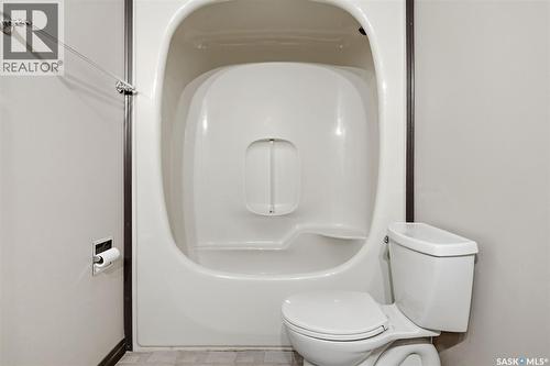 1250 Mcneill Crescent, Regina, SK - Indoor Photo Showing Bathroom