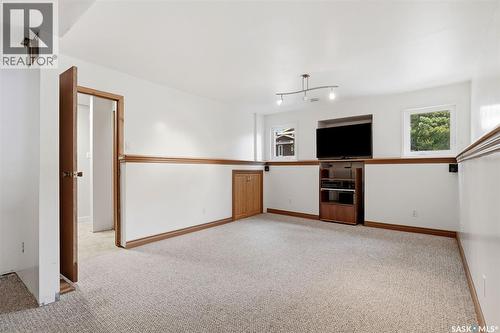 1250 Mcneill Crescent, Regina, SK - Indoor