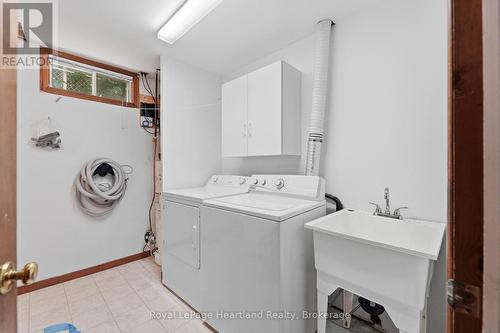 24 Leonard Drive, Goderich (Goderich (Town)), ON - Indoor Photo Showing Laundry Room