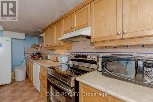 1474 Rosemanor Drive, Mississauga, ON - Indoor Photo Showing Kitchen