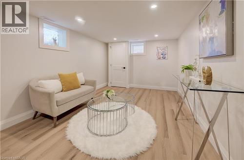 34 Moore Avenue N, Waterloo, ON - Indoor